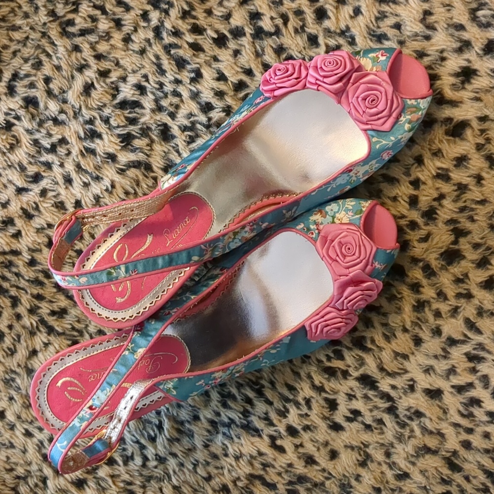 Poetic License London Peep toe, Wedge, Slingback Sz. 10